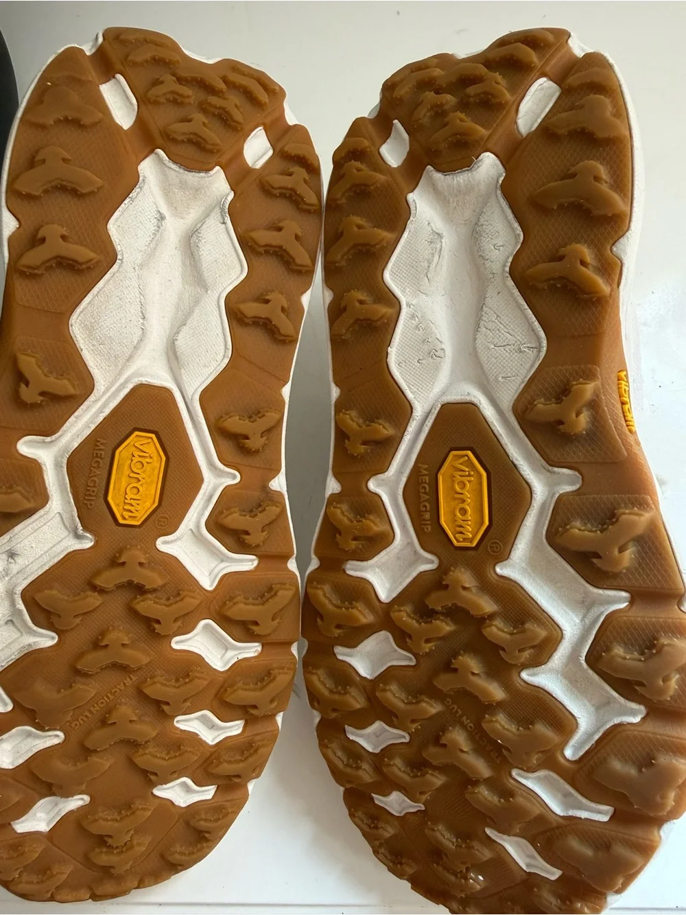 Hoka speedgoat 5 Women size 7 White Athletic Running Shoes with Gum Outsole